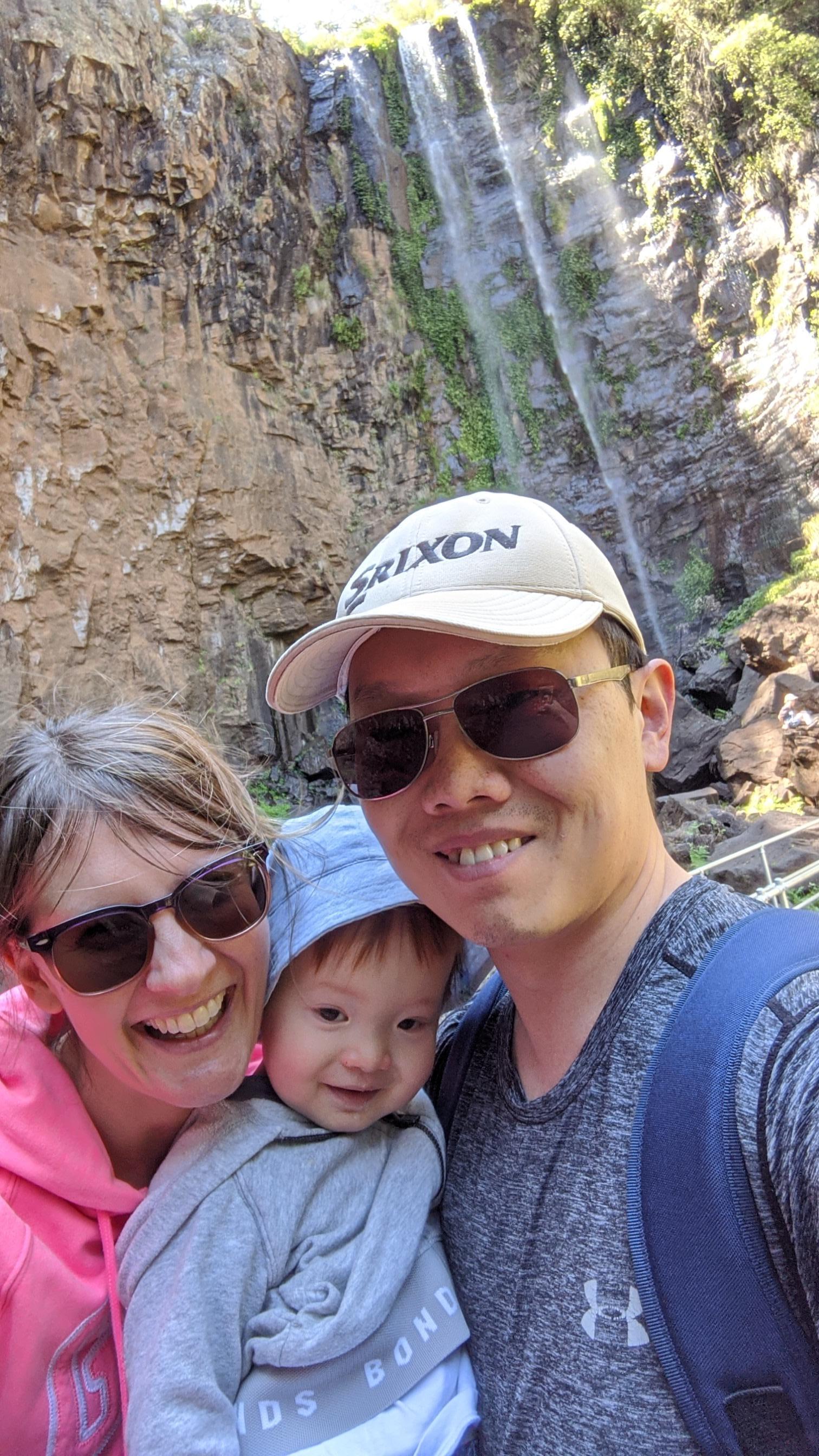 UQRCS Toowoomba Year 4 medical student David Liu with wife Catherine and son Sammy 