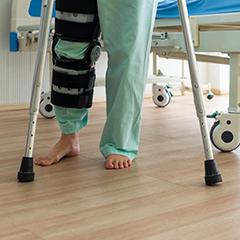 Knee replacement revision